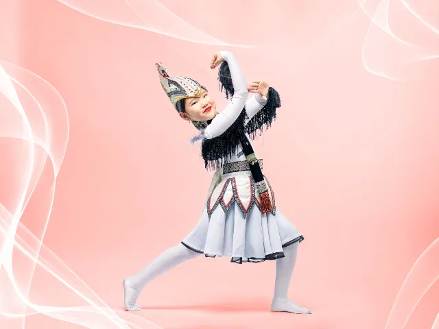 Mongolian dancer in traditional costume